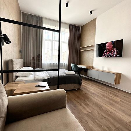 Romantic Apartments - In The Center Of Lviv , King-Size Bed מראה חיצוני תמונה
