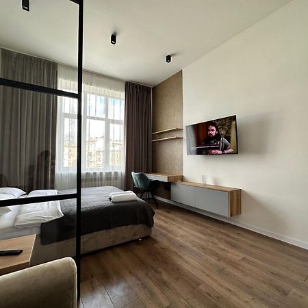 Romantic Apartments - In The Center Of Lviv , King-Size Bed מראה חיצוני תמונה