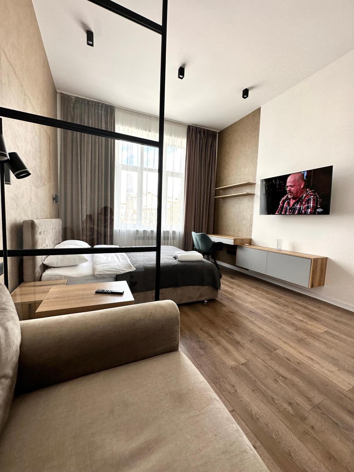 Romantic Apartments - In The Center Of Lviv , King-Size Bed מראה חיצוני תמונה