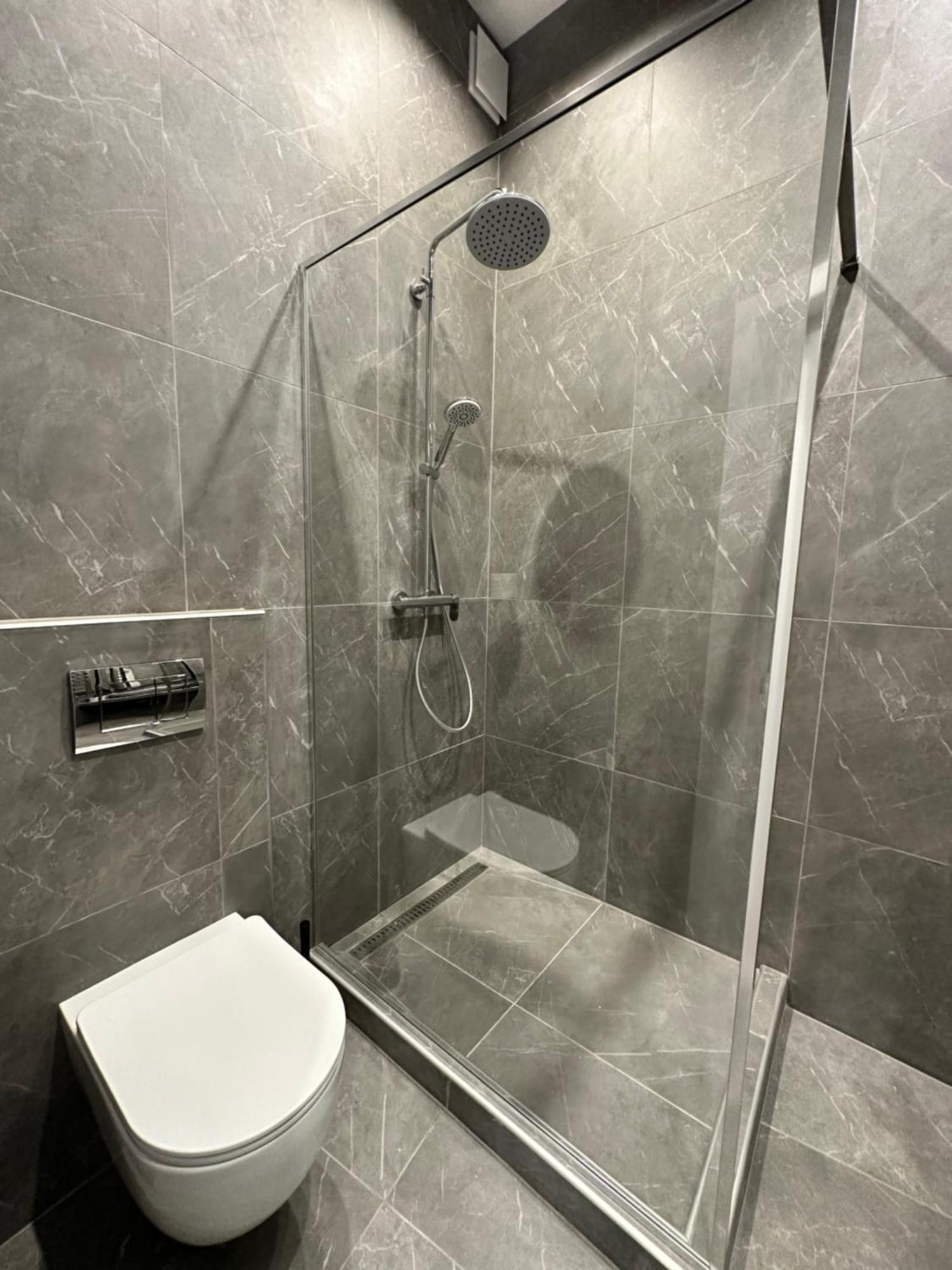 Romantic Apartments - In The Center Of Lviv , King-Size Bed מראה חיצוני תמונה