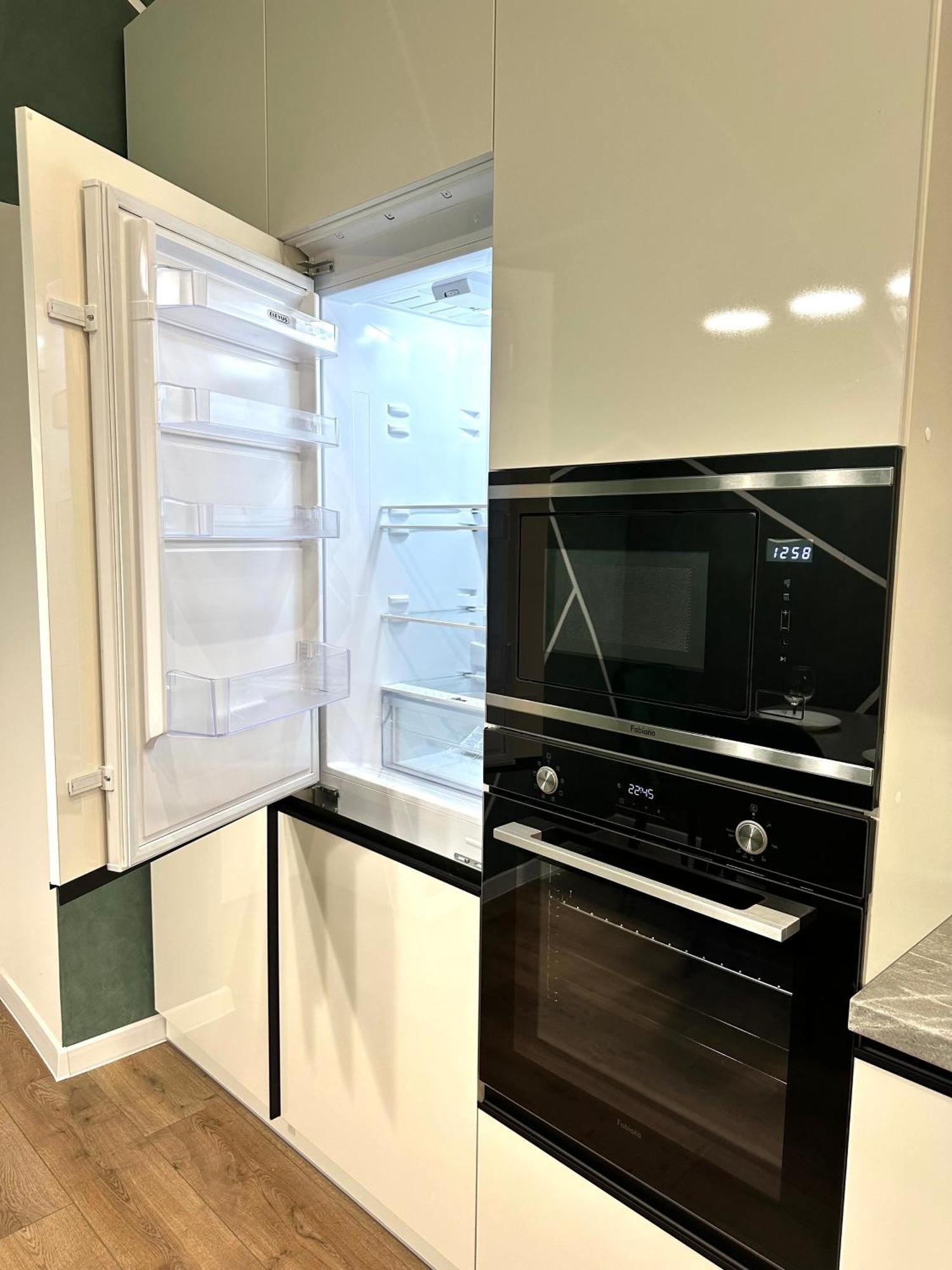 Romantic Apartments - In The Center Of Lviv , King-Size Bed מראה חיצוני תמונה