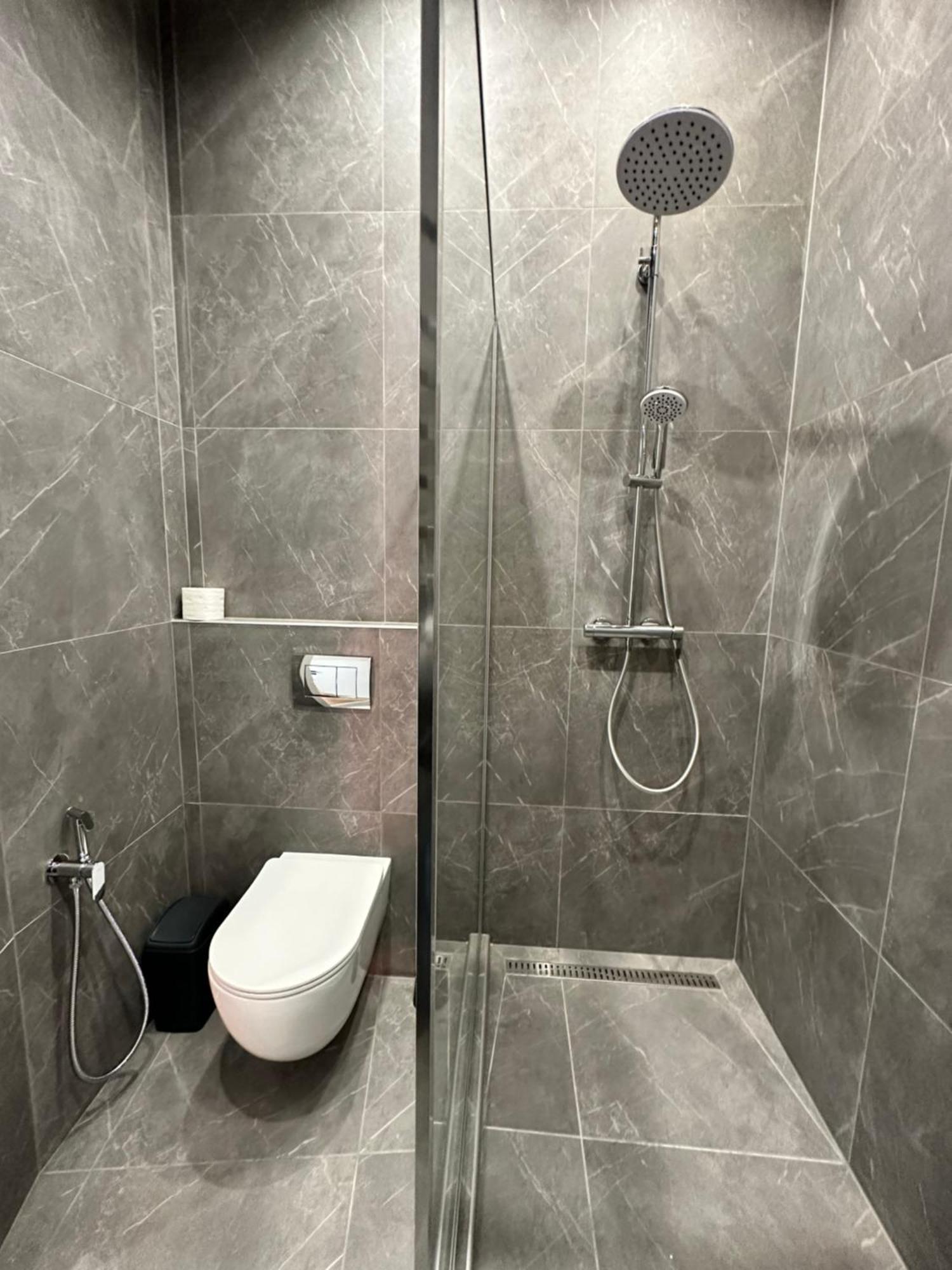 Romantic Apartments - In The Center Of Lviv , King-Size Bed מראה חיצוני תמונה