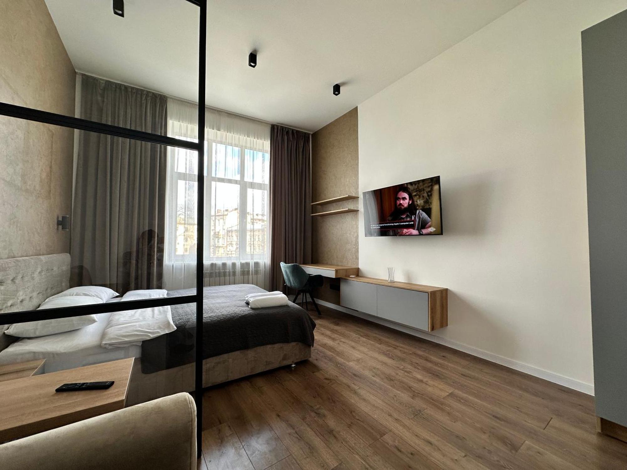 Romantic Apartments - In The Center Of Lviv , King-Size Bed מראה חיצוני תמונה