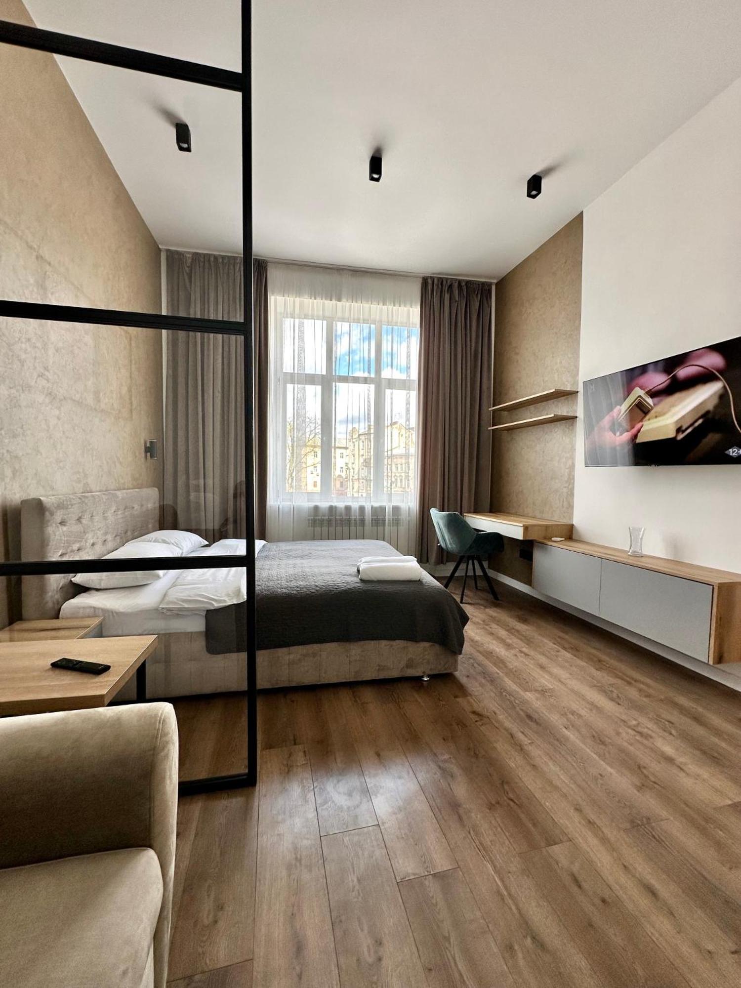 Romantic Apartments - In The Center Of Lviv , King-Size Bed מראה חיצוני תמונה