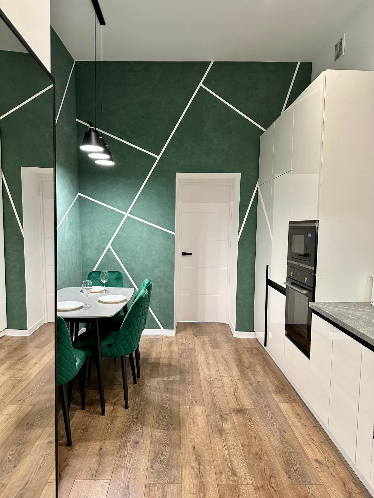 Romantic Apartments - In The Center Of Lviv , King-Size Bed מראה חיצוני תמונה