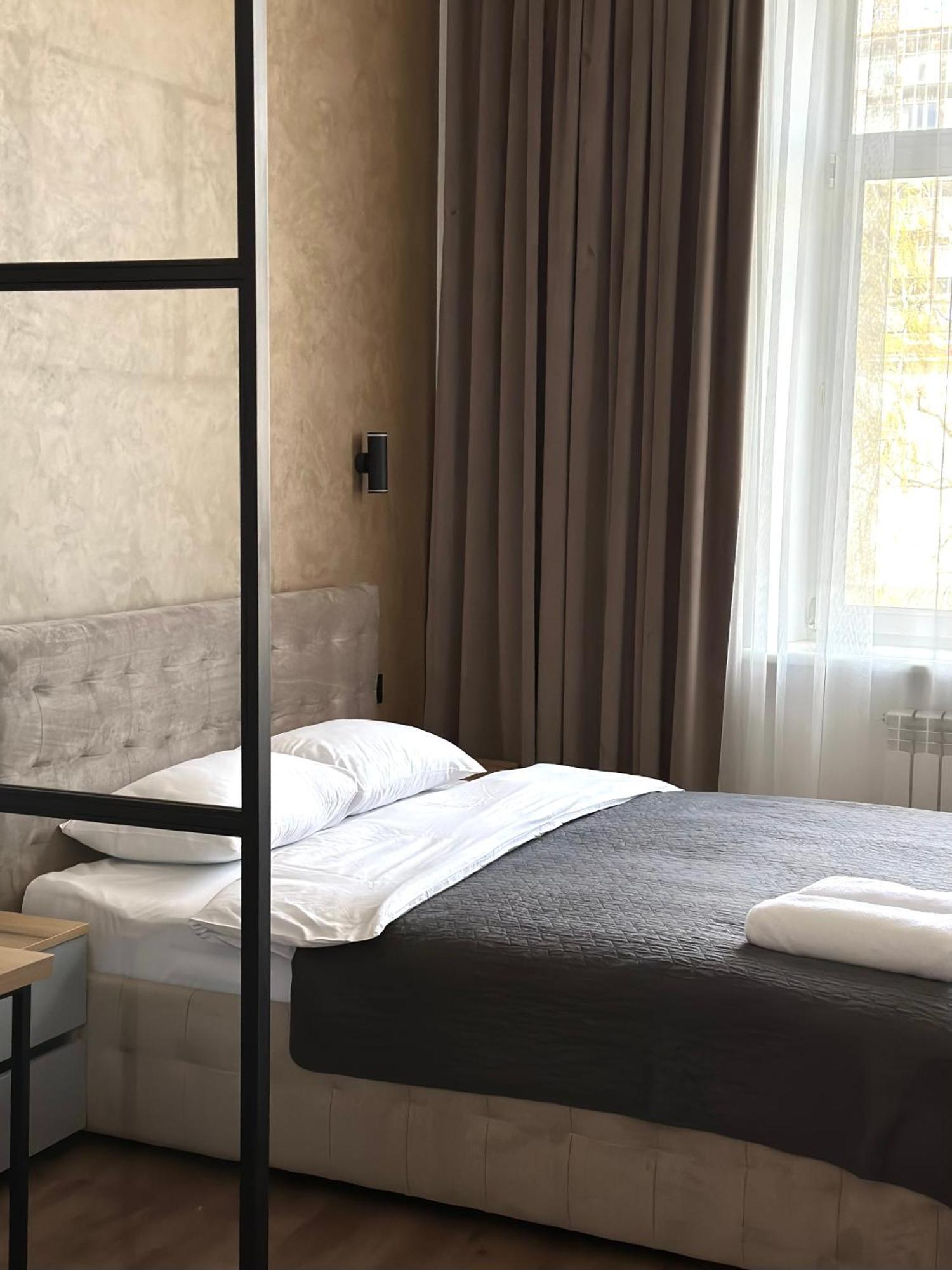 Romantic Apartments - In The Center Of Lviv , King-Size Bed מראה חיצוני תמונה